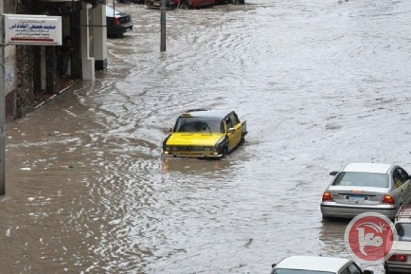 مقتل 12 مصريا جراء سيول الأمطار في مصر
