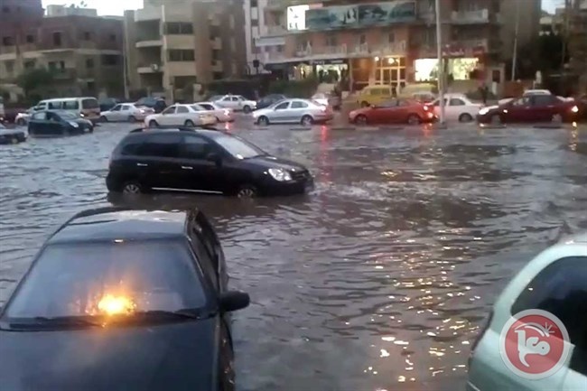 أمطار غزيرة في السعودية تتسبب بوفاة شخصين وتعليق الدراسة 