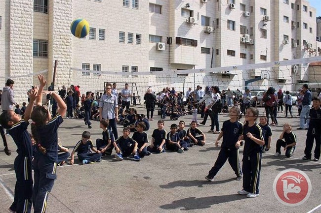 مدرسة الكلية الاهلية – رام الله تقيم مهرجان كرة الطائرة المصغرة الثاني