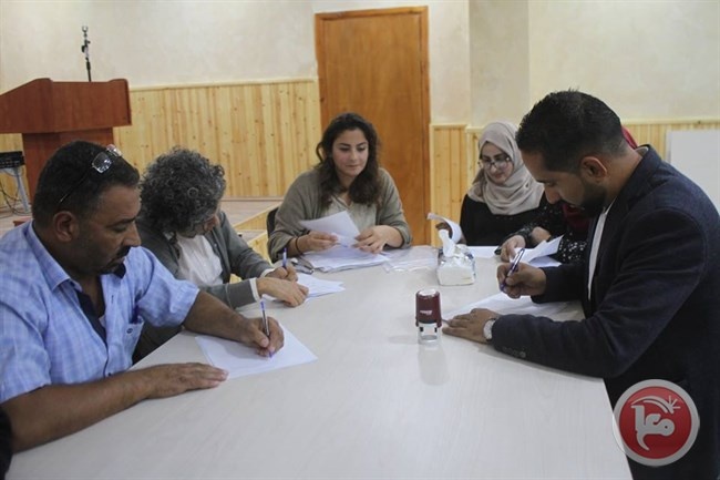 شباب تقوع الرياديين توقع اتفاقية مع مؤسسة دالية لتنفيذ مشروع جديد