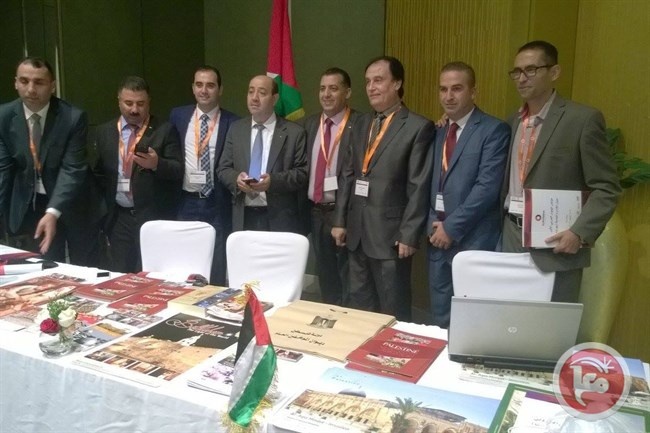 مستشار محافظ الخليل يشارك بمؤتمر الحوار العربي الاوروبي