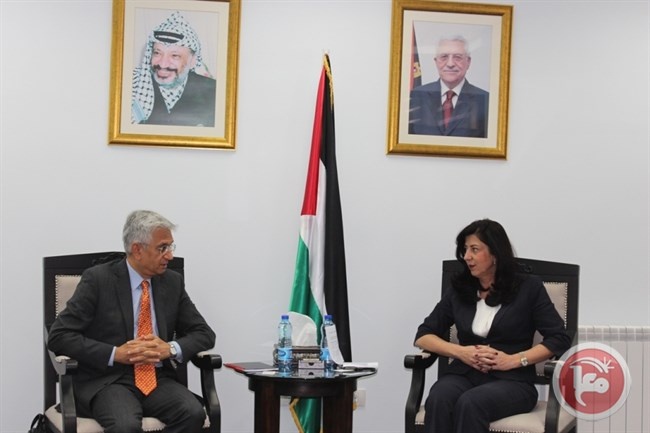 وزيرة الاقتصاد تبحث التعاون المشترك مع وفد البنك الدولي