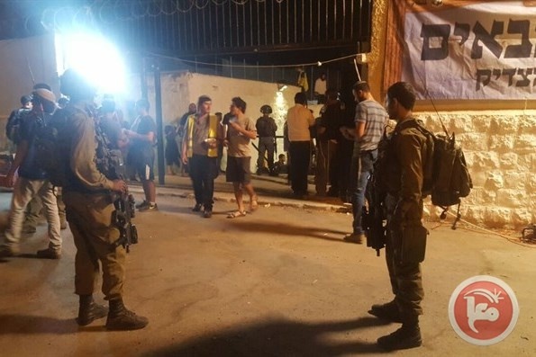 مستوطنون يقتحمون قبر يوسف- واعتقالات في الضفة