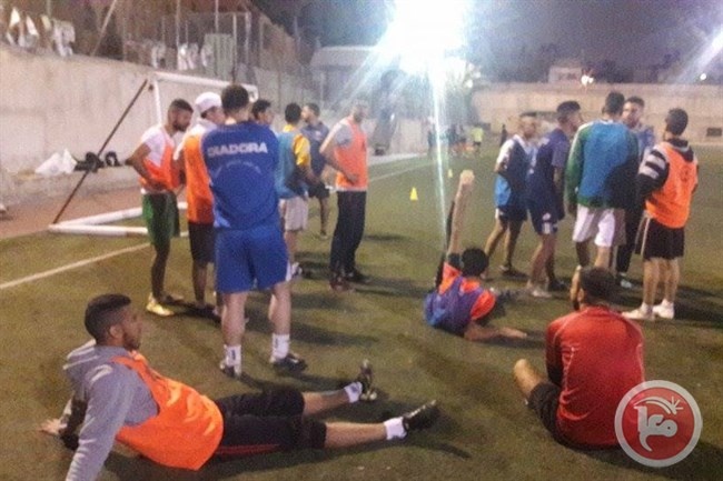 تدريبات مكثفة لمركز الجلزون بكرة القدم