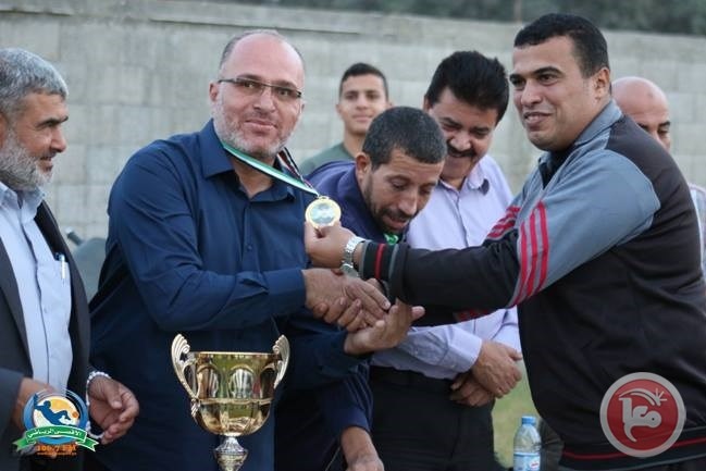 منتخب كتلة الصحفي الفلسطيني يتزين بكأس الشهيد الجعبري