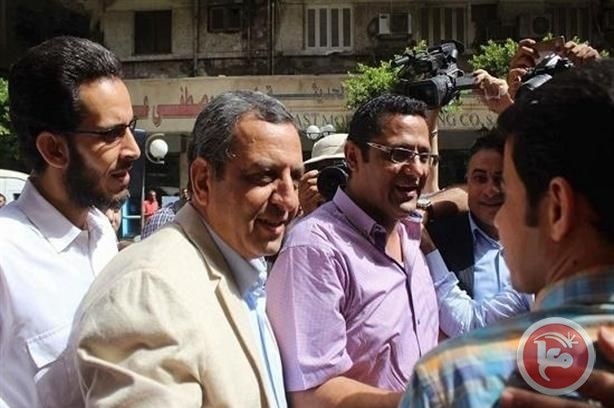مصر- الحبس عامين لنقيب الصحافيين وعضوين آخرين