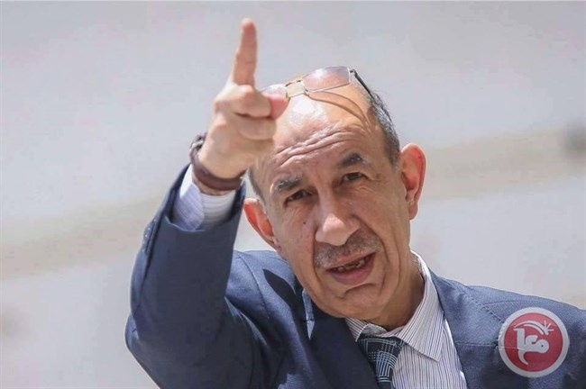 الرئيس يعين منير سلامة مديراً تنفيذياً لمؤتمر فتح السابع