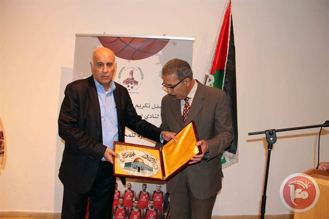 برعاية الرجوب : الاسلامي يكرم فريق كرة السلة