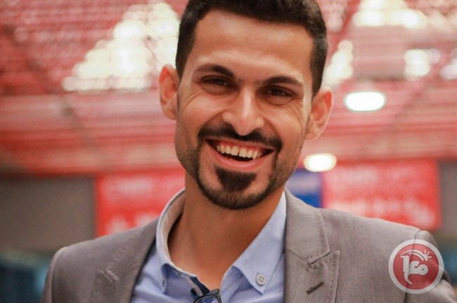 &quot;إعلام&quot; يطالب بإطلاق سراح أنس أبو دعابس