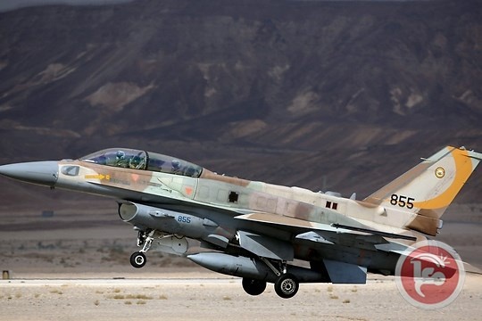 طيران الاحتلال يقصف معسكرا لداعش في الجولان