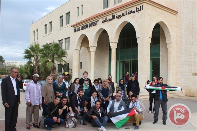 وفد من المعسكر الشبابي الفلسطيني الدولي يزور الجامعة العربية الامريكية