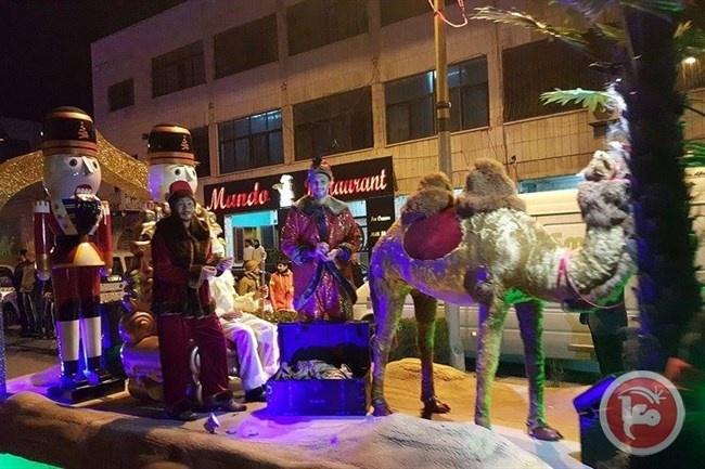 في بيت لحم.. قافلة للميلاد ومدينة &quot;سانتا&quot;