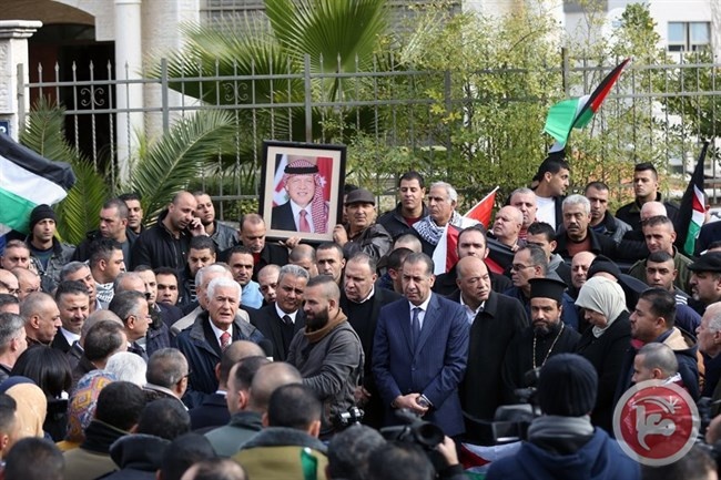 الفلسطينيون يستنكرون الاعتداءات المسلحة في الكرك
