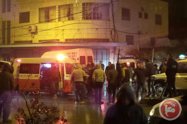 إصابة 5 مواطنين و7 من عناصر الشرطة بحادث سير بالخليل