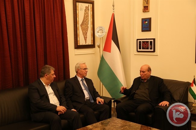 بيروت- لقاء بين فتح والشعبية في مقر سفارة فلسطين