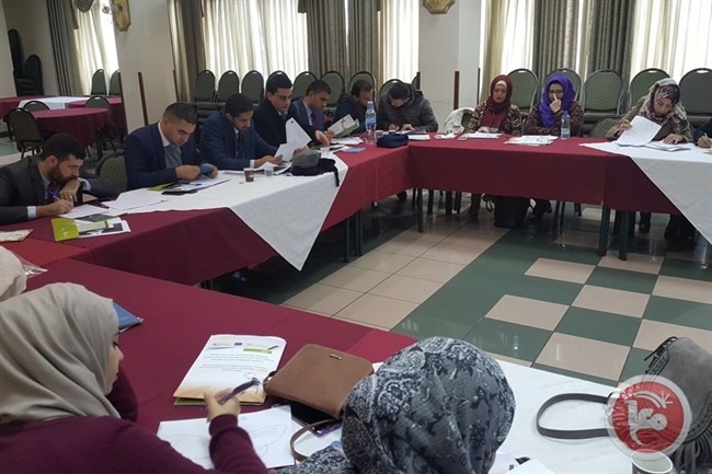 اختتام دورة تدريبية للمحامين حول التوثيق واعداد ملفات الدعاوى القضائية