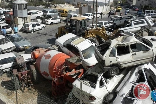 الشرطة تتلف 60 مركبة غير قانونية في بني نعيم