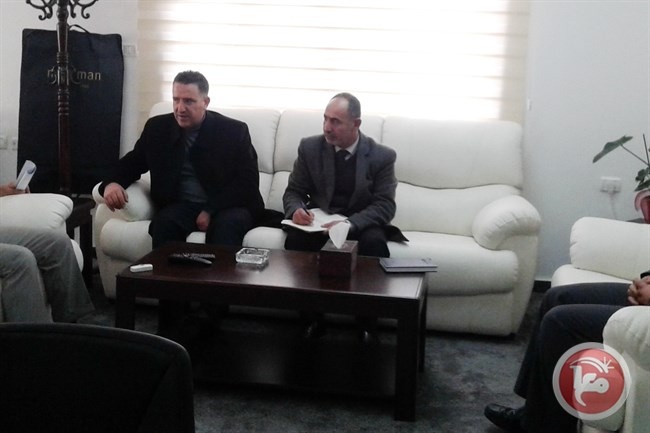 رئيس بلدية سلفيت يزور هيئة تسوية الأراضي والمياه برام الله