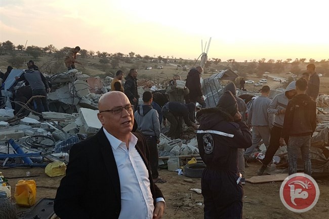 النائب عيساوي يشارك في مظاهرة حاشدة في قلب تل ابيب