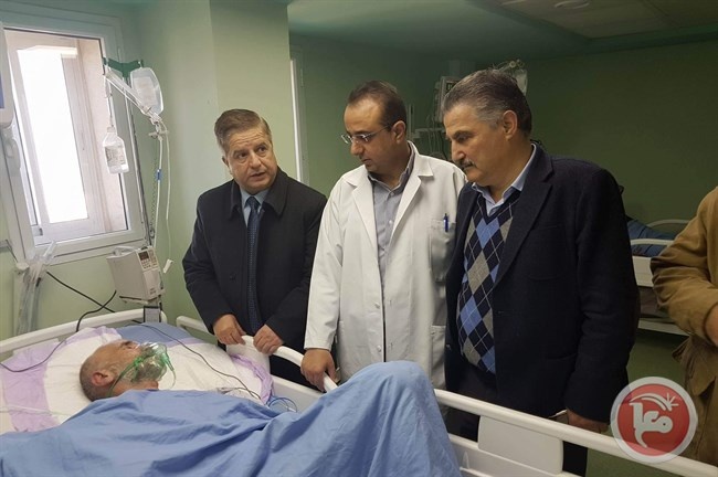 وزير الصحة يتفقد المستشفى الاهلي