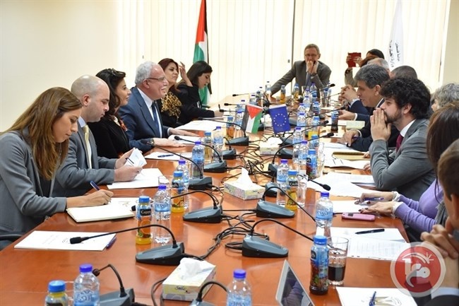 المالكي يلتقي وفد لجنة فلسطين في البرلمان الأوروبي