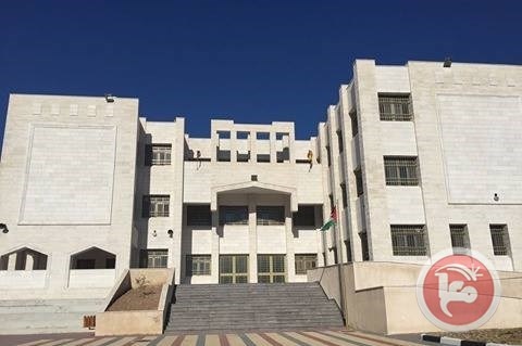 التربية تتسلَّم مدرسة دوما الثانوية للبنات بمحافظة الخليل