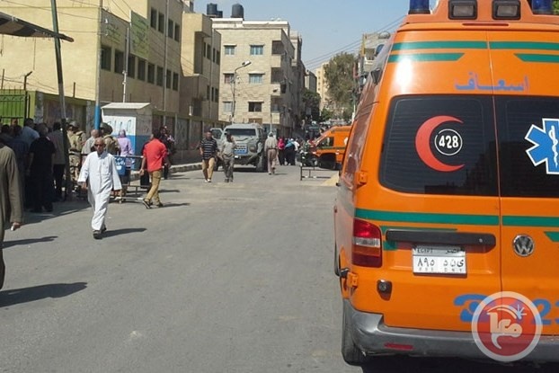 مقتل واصابة 5 عمال مصريين أثر انفجار لغم
