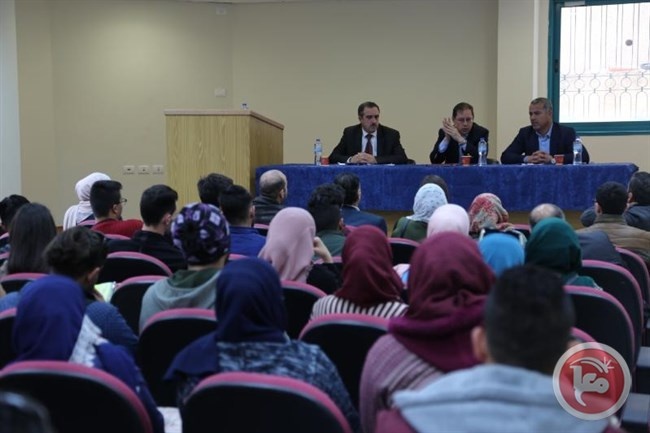 السفير الروسي يحاضر في النجاح الوطنية