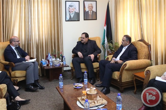 وزير التربية يلتقي القنصل الأمريكي لبحث عدة قضايا مشتركة