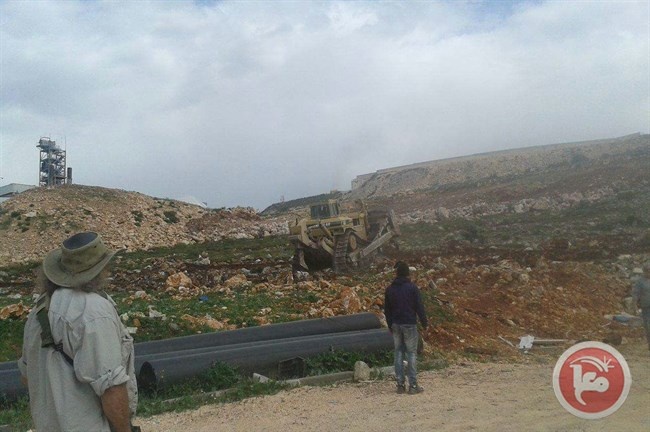 مستوطنون يجرفون 500 دونم جنوب نابلس