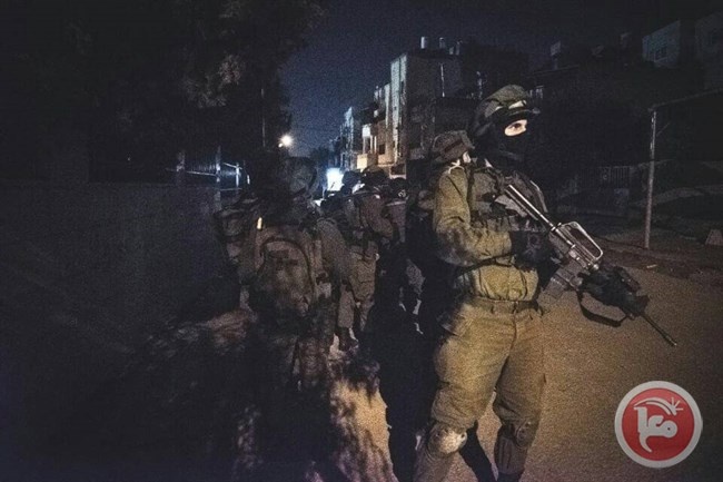 الاحتلال يعتقل 3 شبان في بيت لحم