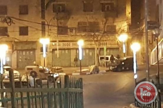 حالات اختناق خلال مواجهات مع الاحتلال في باب الزاوية بالخليل