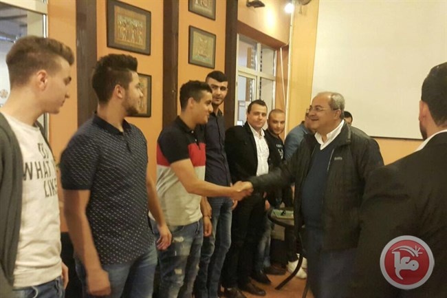 الطيبي يلتقي العشرات من طلاب الداخل في رومانيا