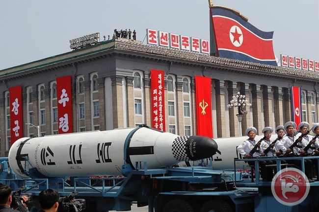 كوريا الشمالية تستعرض قوتها العسكرية