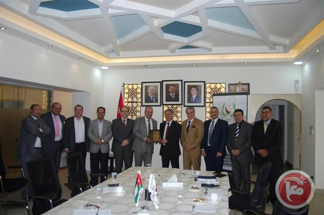 الاتحاد العربي للمعارض يبحث مع ملتقى رجال اعمال فلسطين والاردن التعاون