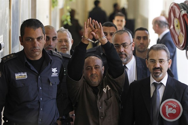 محررو سجن &quot;روبن&quot;: البرغوثي قادر على تحويل الإضراب لانتصار