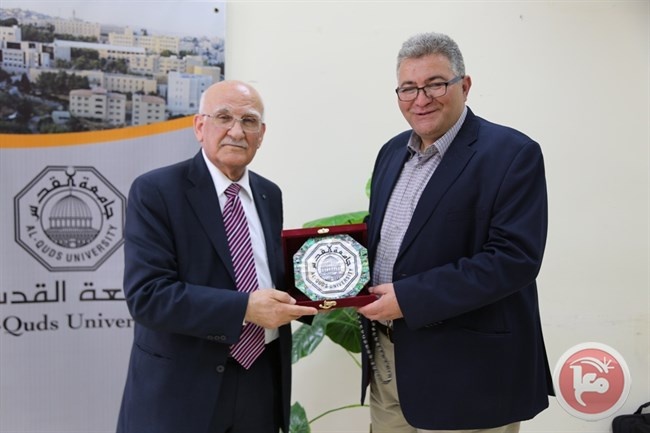 جامعة القدس تستقبل عالم الذرة الفلسطيني