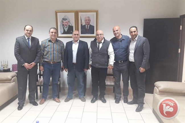 اتحاد كرة السلة يلتقي محافظ نابلس أكرم الرجوب