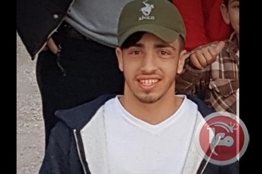الاحتلال يعتقل فتى من داخل مركبة اسعاف