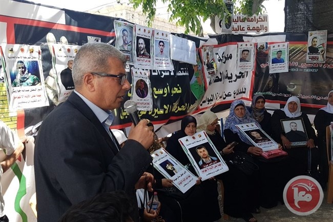 مفوضية الأسرى تنعى والدة الوزير قراقع