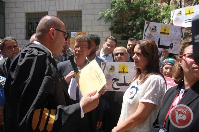 نقيب المحامين يطالب الصليب الأحمر إعلان حالة الطوارئ لحماية الأسرى