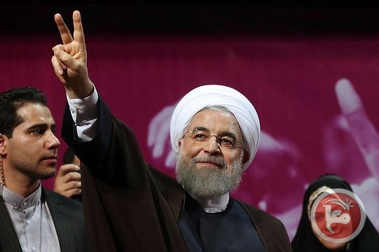 روحاني يهدد بخطوة ثالثة