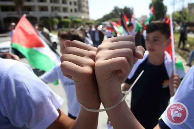 أسرى &quot;هداريم&quot;: صامدون.. ولا حوار إلا مع قيادة الإضراب