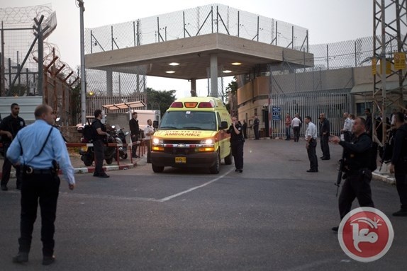 الاعلام العبري: نقل 150 أسيراً من بينهم البرغوثي إلى المستشفى