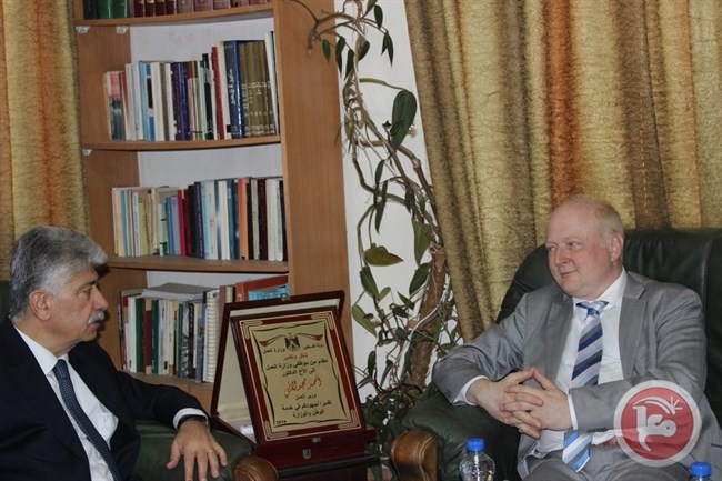 مجدلاني يبحث اخر المستجدات مع مفوض الحكومة الالمانية