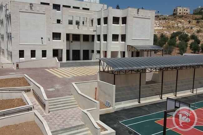 التربية تتسلم مدرسة بنات رقعة الثانوية بمديرية يطَّا