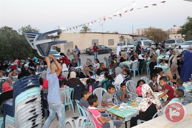 &quot;الاسراء الخيرية&quot; تنظم افطارا جماعيا برعاية اتحاد طلبة فلسطين