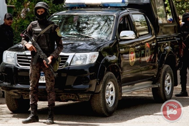 مقتل 4 عسكريين مصريين في هجومين بسيناء والجيزة