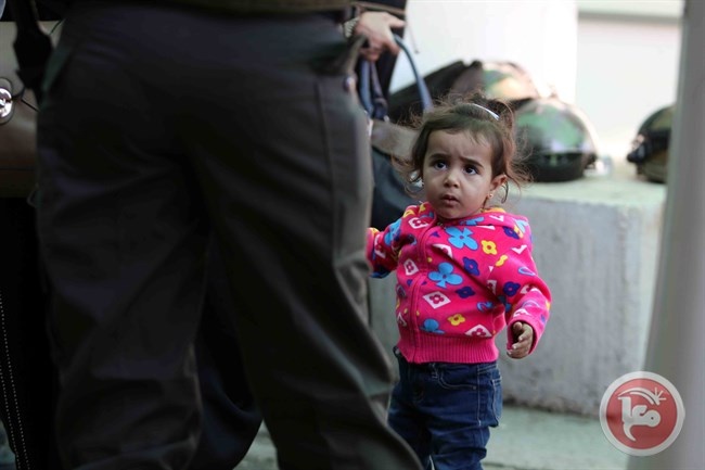 طفلان ممنوعان من دخول القدس - لا مكان للمنقبات