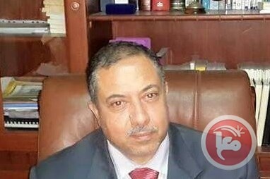 على مسرح هزلي